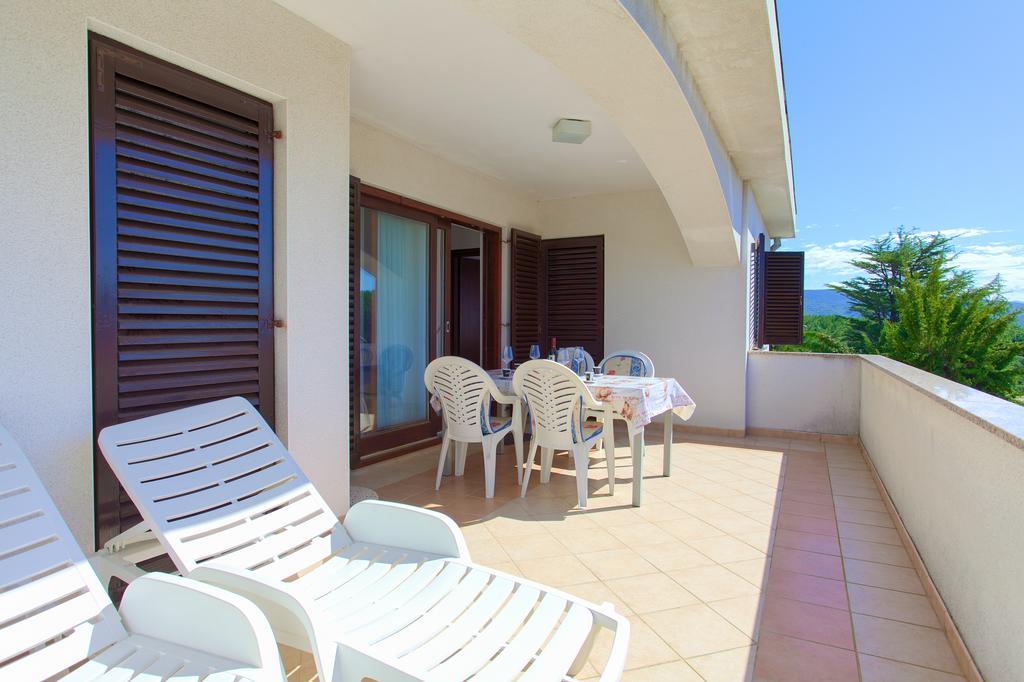 Apartments Vlatko Krk Town Extérieur photo