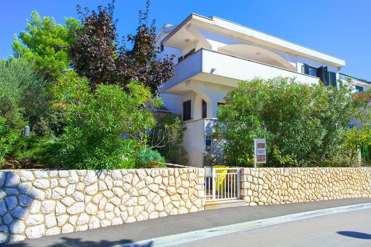 Apartments Vlatko Krk Town Extérieur photo